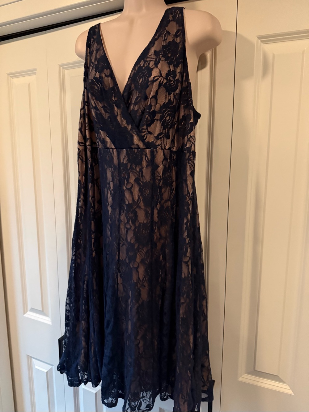 Glamour navy lace nude knee length dress 18W 1X formal event wedding guest
